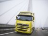 I Volvo FH anvnds Volvos D13A-motor p 400, 440, 480 eller 520 hk, en modern, rak 6-cylindrig motor p 12,8 liter med turbo och laddluftkylare. 